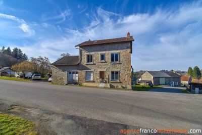 l'espace de vie créé dans l'ancienne grange
