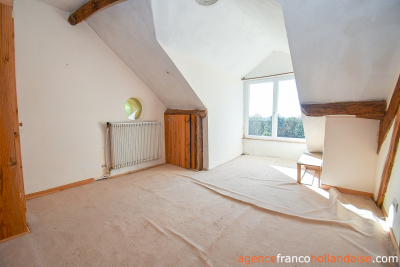 Bien cachée avec une jolie vue ! 