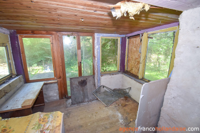 Bien cachée avec une jolie vue ! 