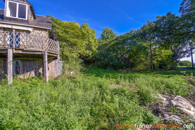 Bien cachée avec une jolie vue ! 