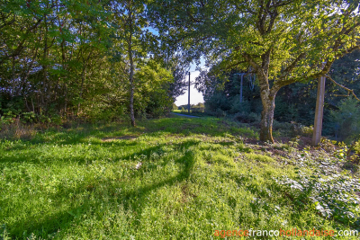 Bien cachée avec une jolie vue ! 