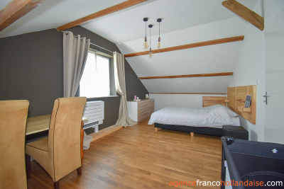 Proche du bourg et avec piscine