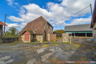 Belle maison en pierres de pays et 6 000m²