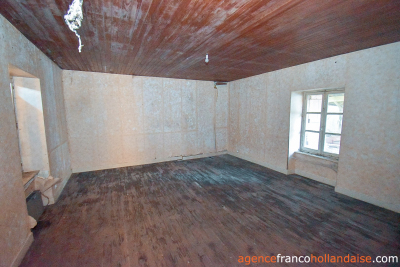 Belle maison en pierres de pays et 6 000m²