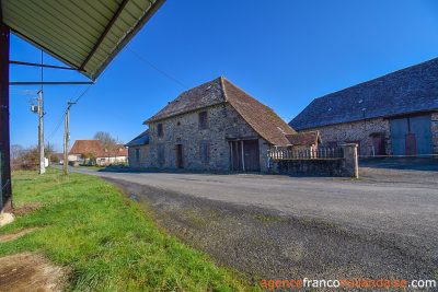 Belle maison en pierres de pays et 6 000m²