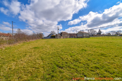 Belle maison en pierres de pays et 6 000m²