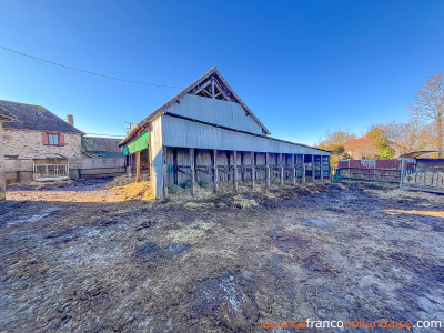 Belle maison en pierres de pays et 6 000m²
