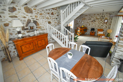 Grange rénovée sur la colline