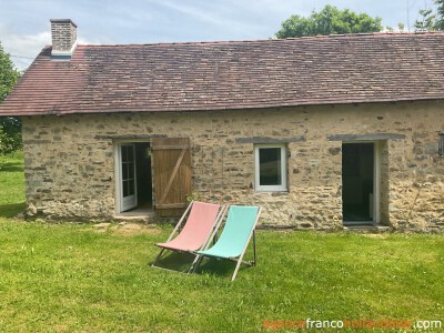 Une maison authentique avec un gîte confortable
