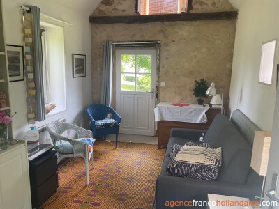 Une maison authentique avec un gîte confortable