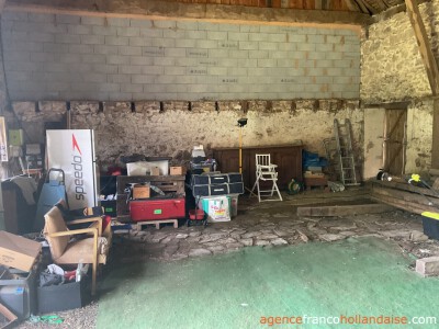Une maison authentique avec un gîte confortable