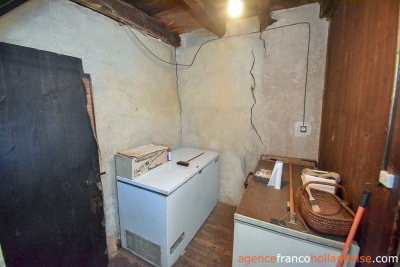 Sans aucun voisin avec ancien moulin et 7,5 hectares