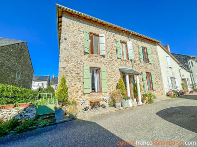 Maison de caractère avec grange et terrain