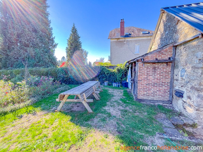 Maison de caractère avec grange et terrain
