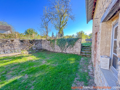 Maison de caractère avec grange et terrain