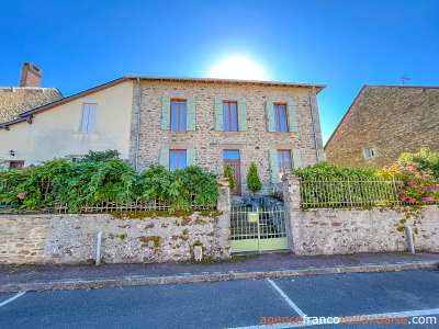 Maison de caractère avec grange et terrain