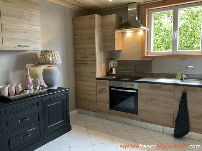 3 maisons dans un bâtiment caractéristique 
