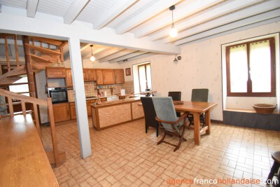 Maison familiale avec atelier