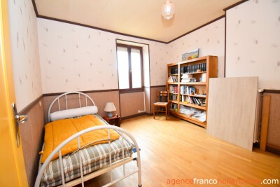 Maison familiale avec atelier