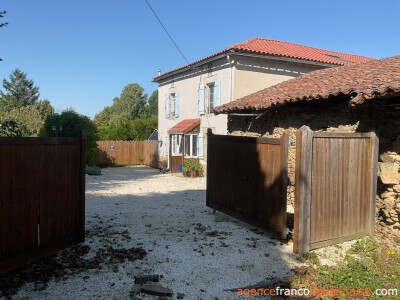 Domaine avec 3 maisons