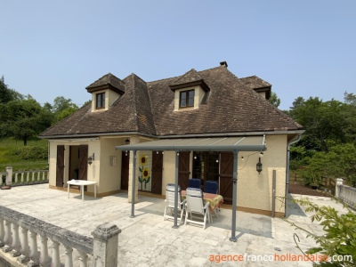 Grande terrasse et vue panoramique