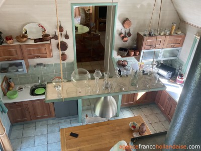 Maison avec piscine et grand jardin arboré                                                                                                                                                                                                                    