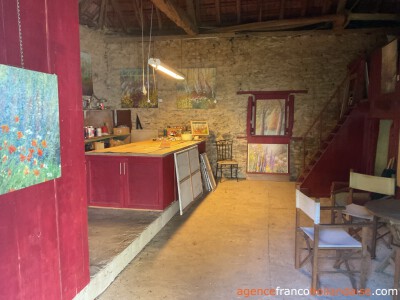 Maison avec piscine et grand jardin arboré                                                                                                                                                                                                                    